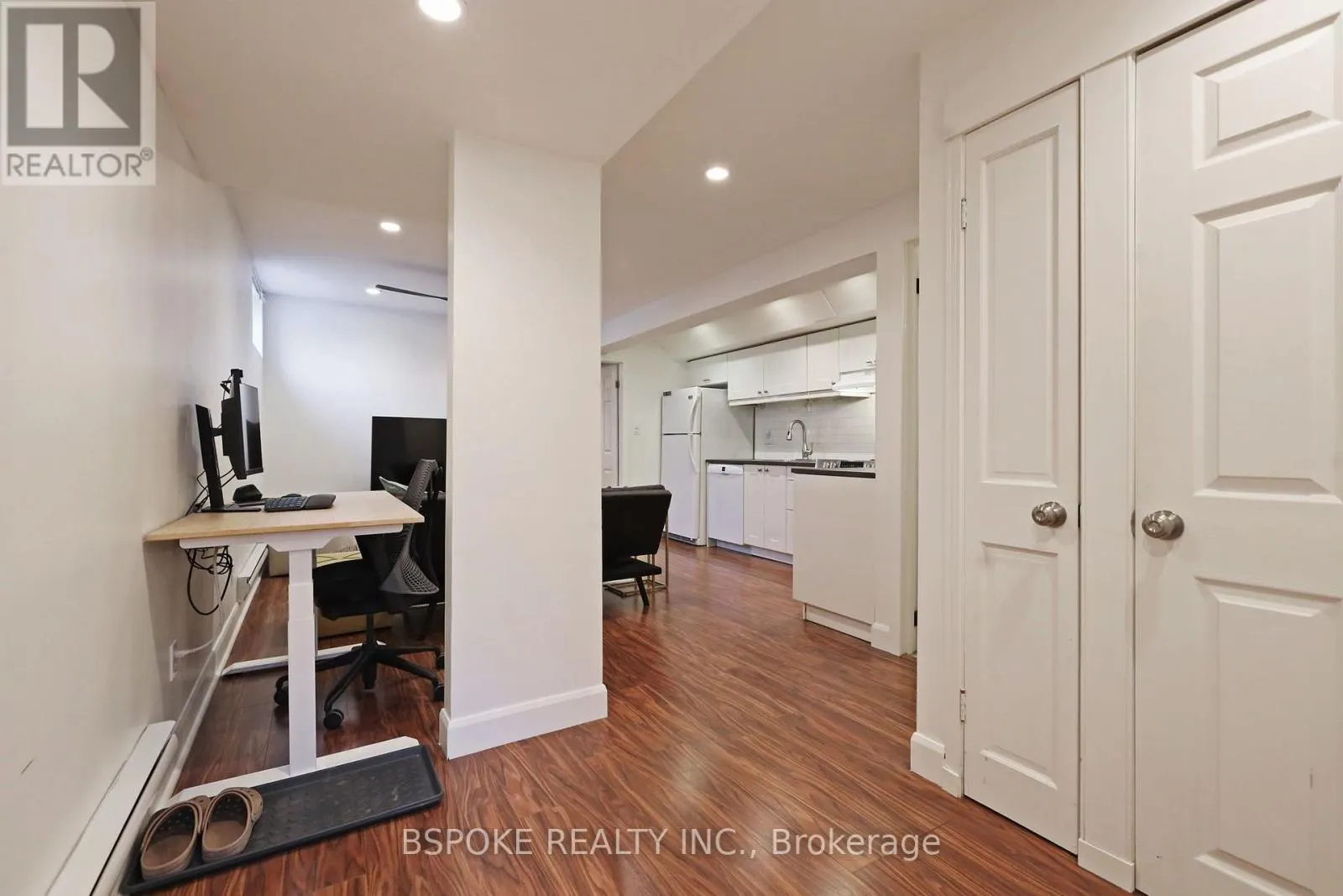 BSMT - 42 LARK STREET