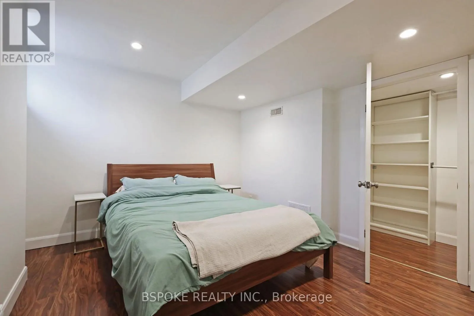 BSMT - 42 LARK STREET