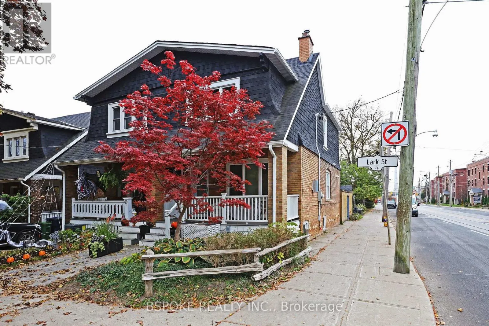 BSMT - 42 LARK STREET
