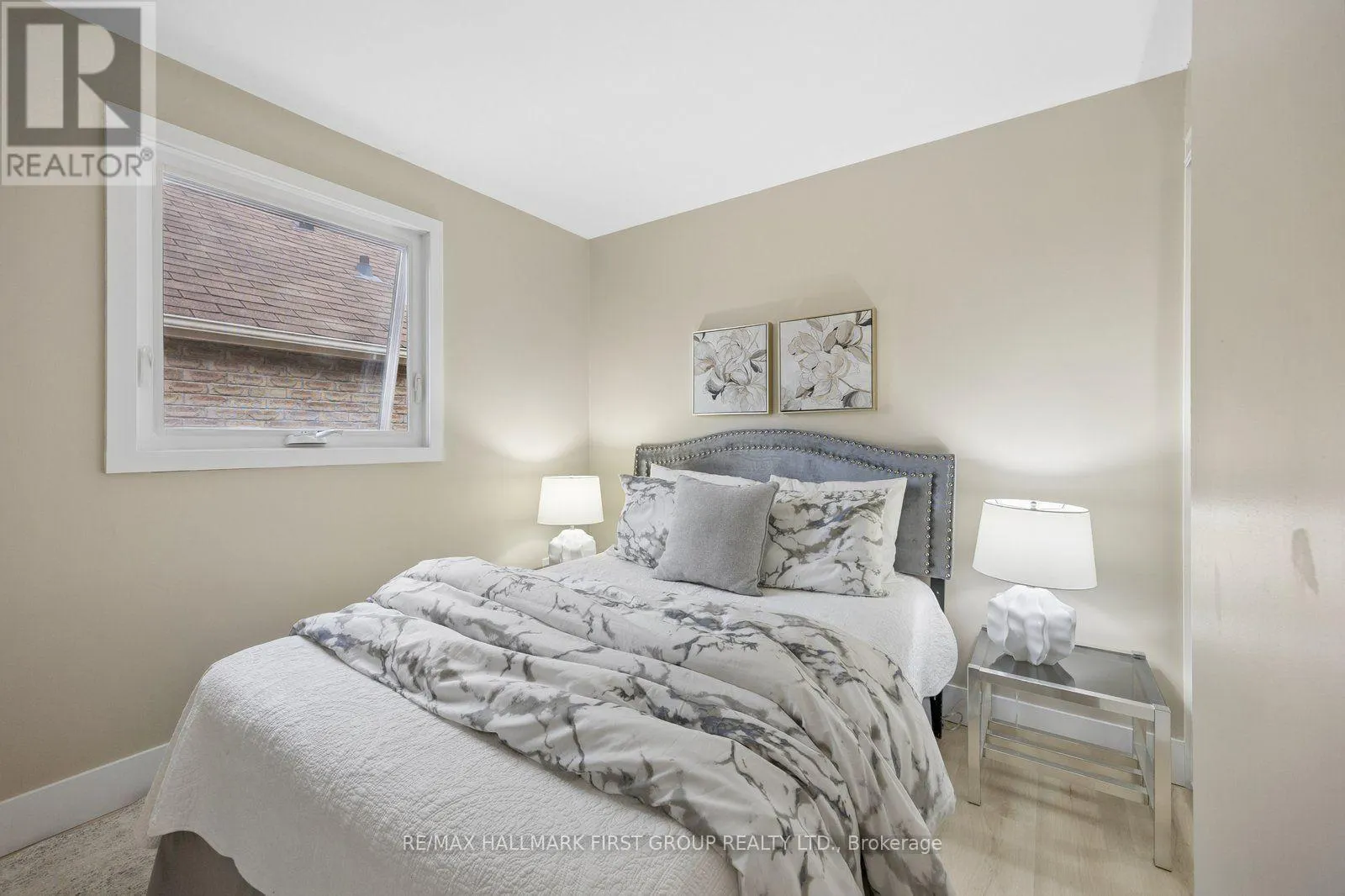 4 LOWDER PLACE