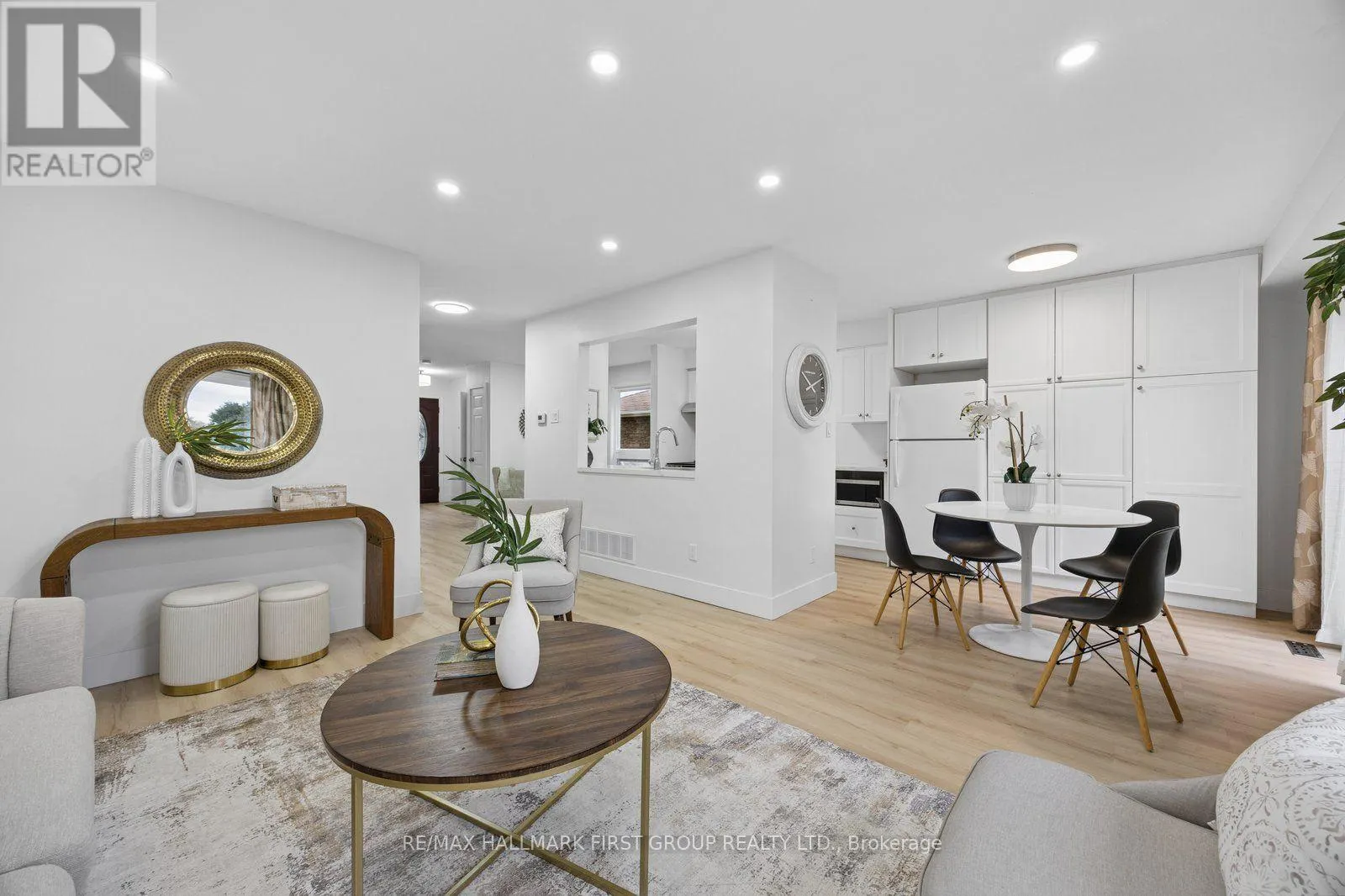 4 LOWDER PLACE