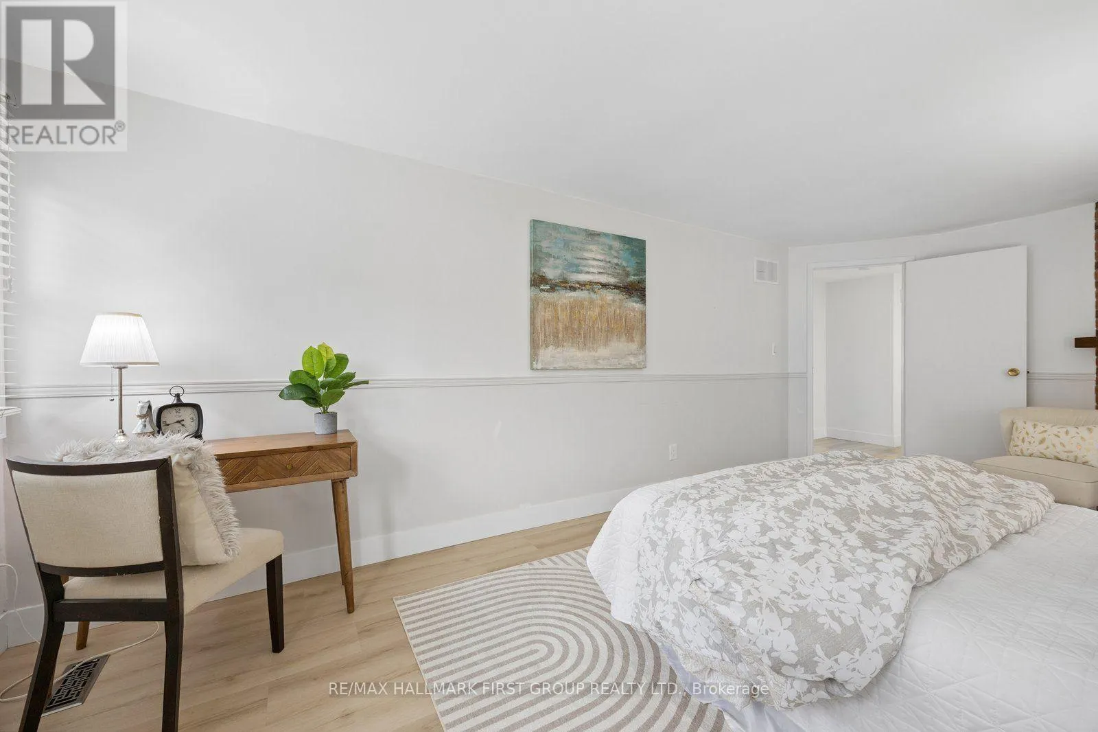 4 LOWDER PLACE