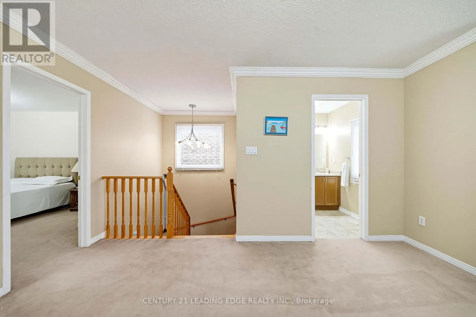 75 HOWLETT CRESCENT