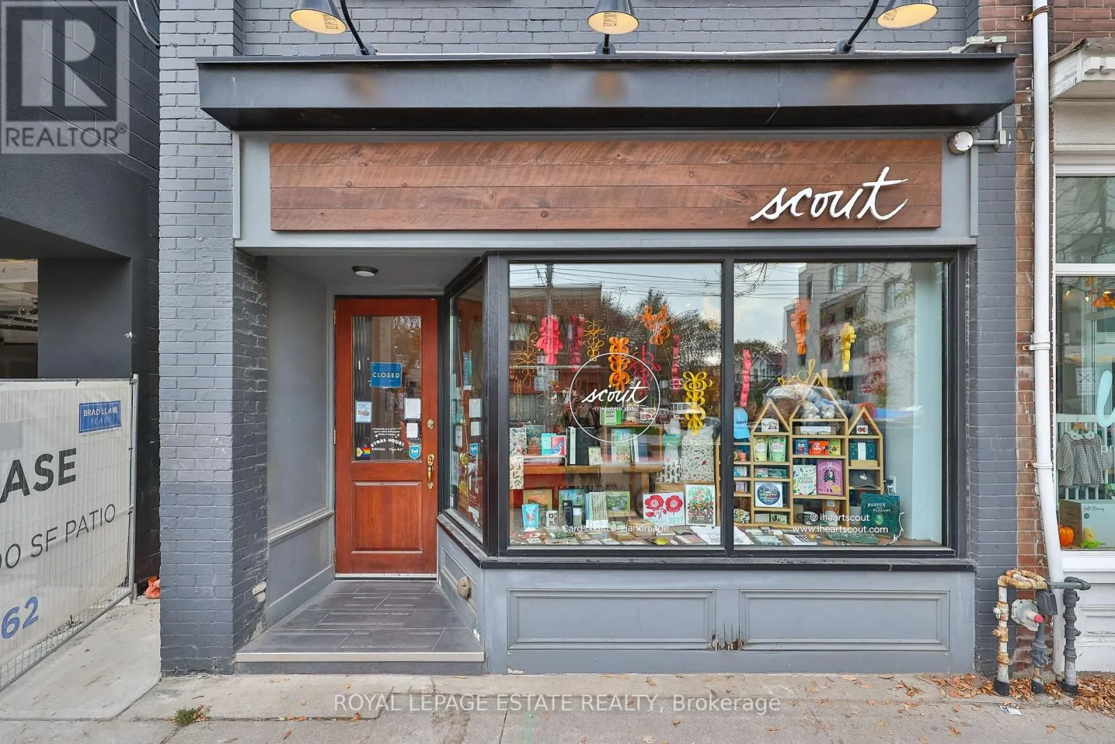 1140 QUEEN STREET E