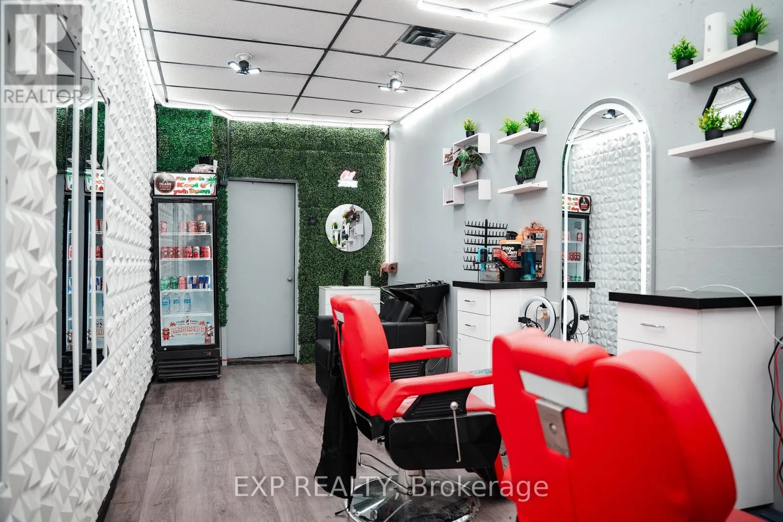 2789A DANFORTH AVENUE
