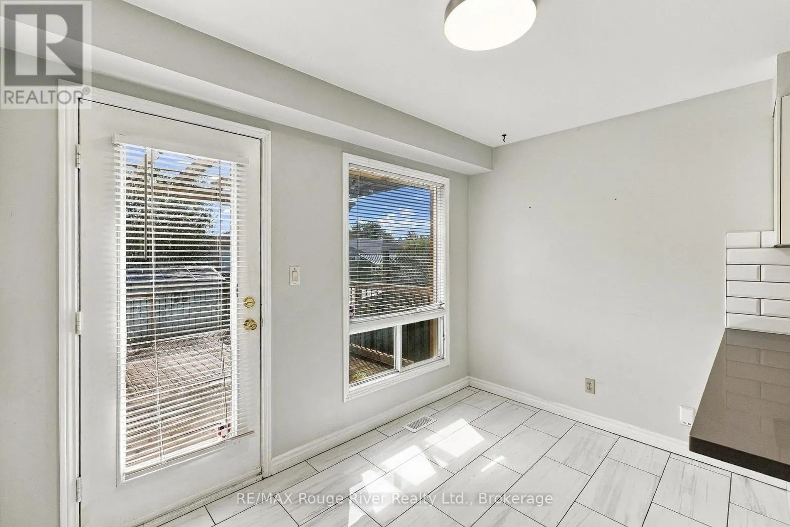 95 B CONCESSION STREET E