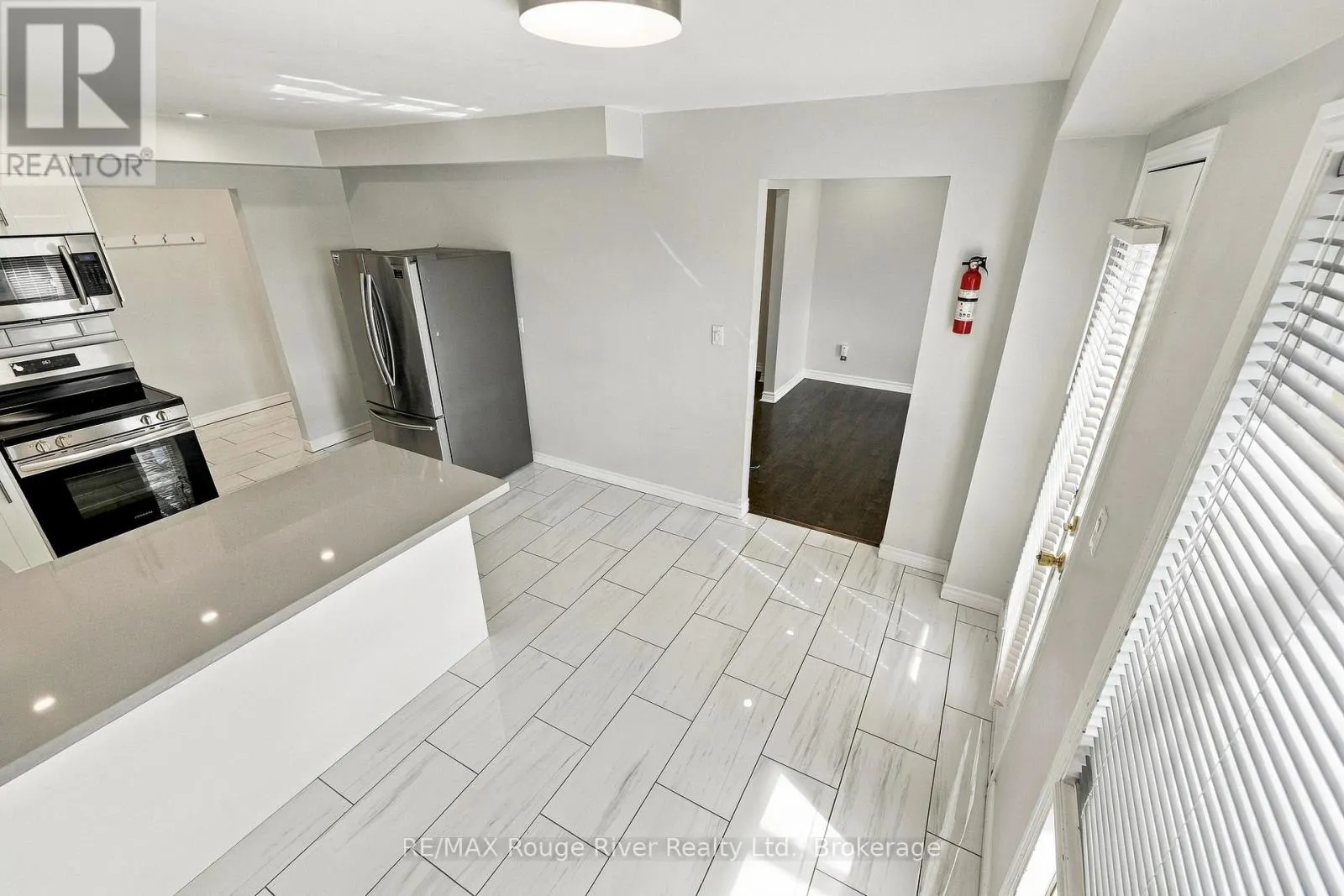95 B CONCESSION STREET E