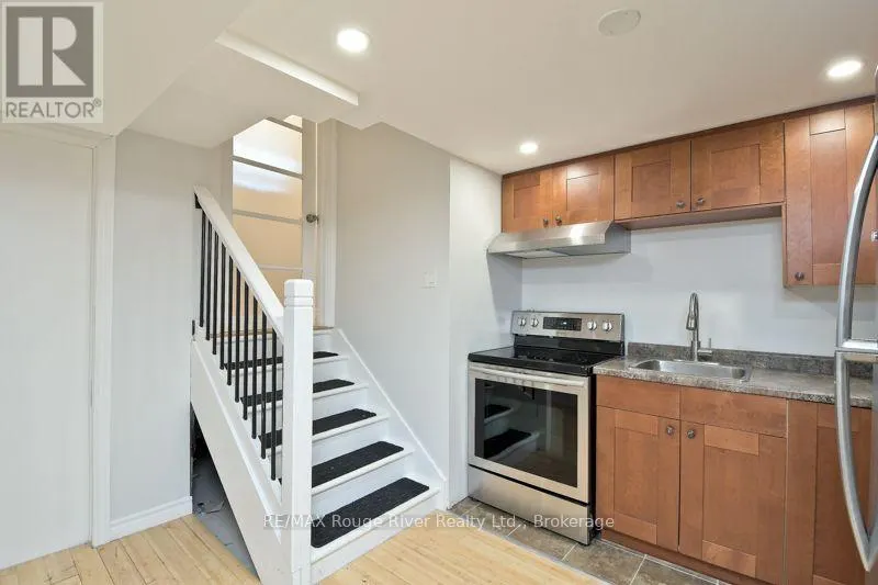 95 B CONCESSION STREET E