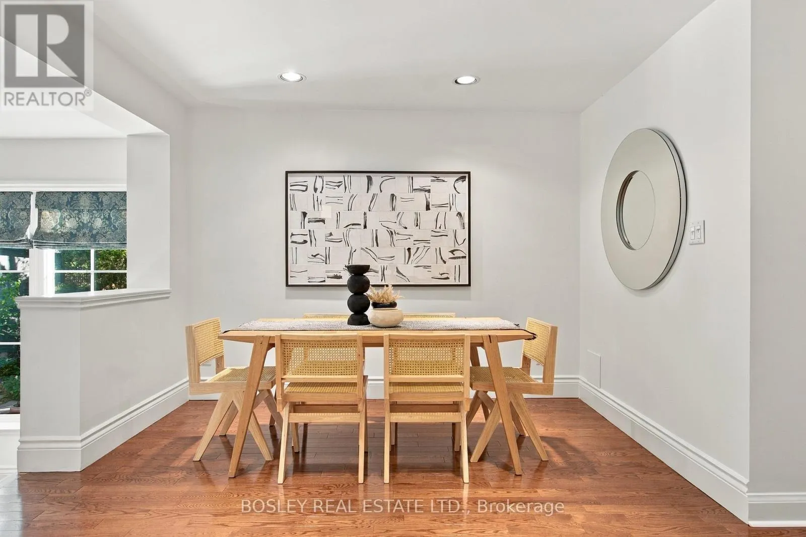 20 CLAIRLEA CRESCENT