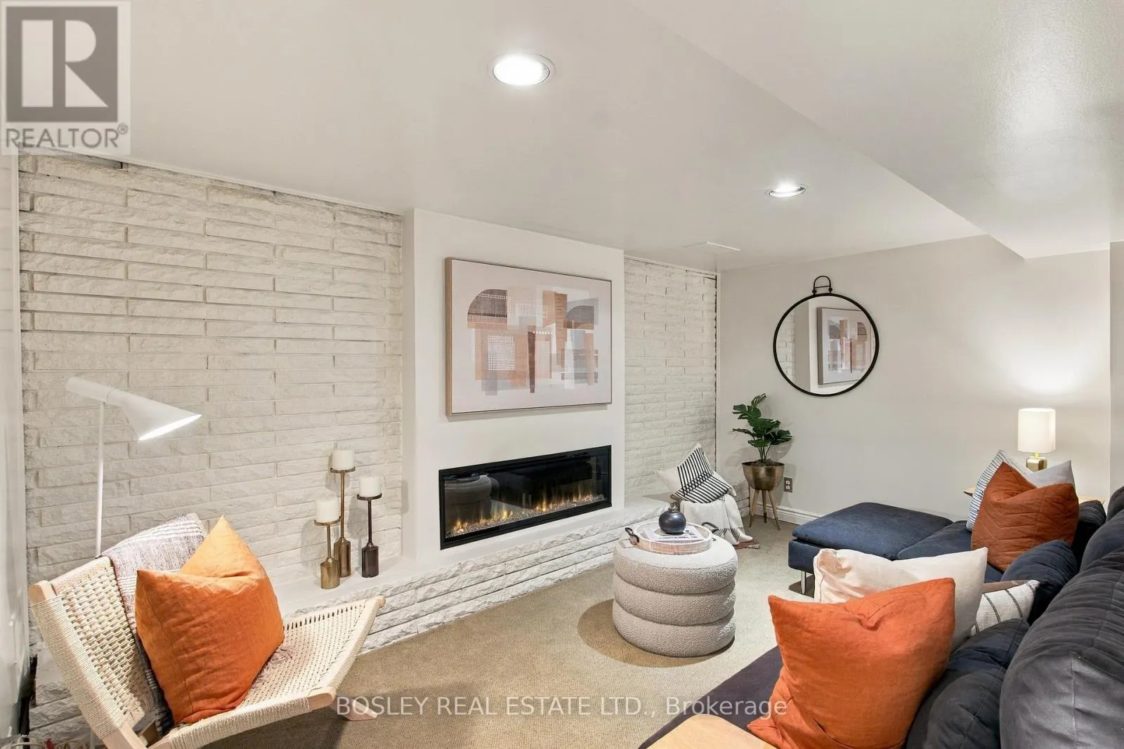 20 CLAIRLEA CRESCENT