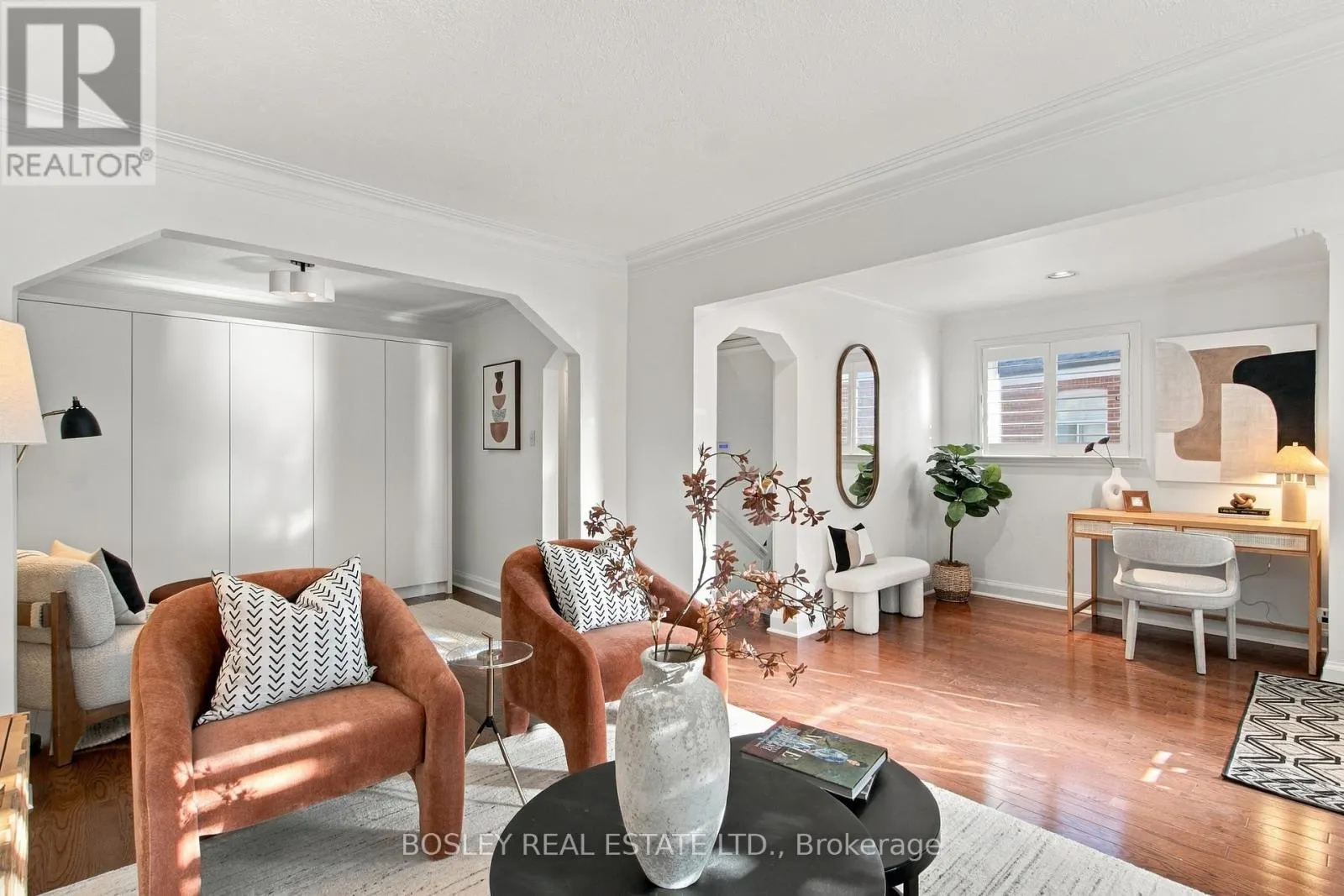 20 CLAIRLEA CRESCENT