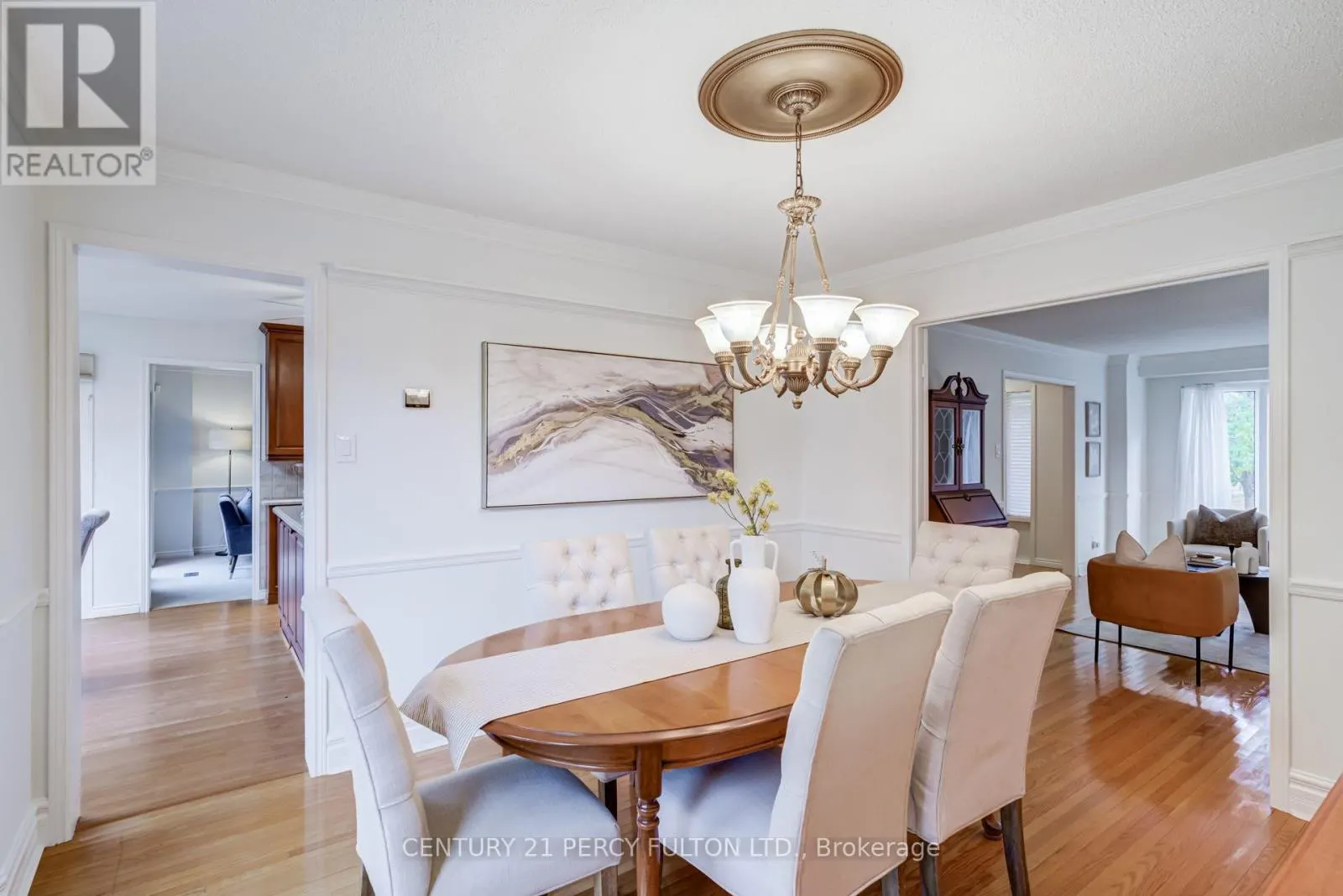1204 BRAMBLEWOOD COURT
