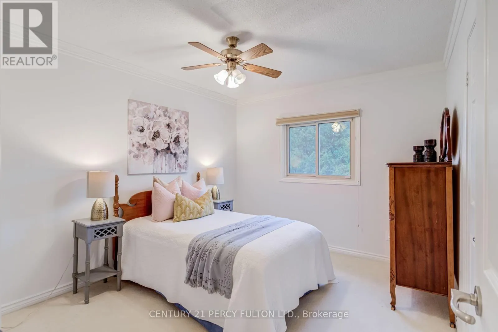 1204 BRAMBLEWOOD COURT