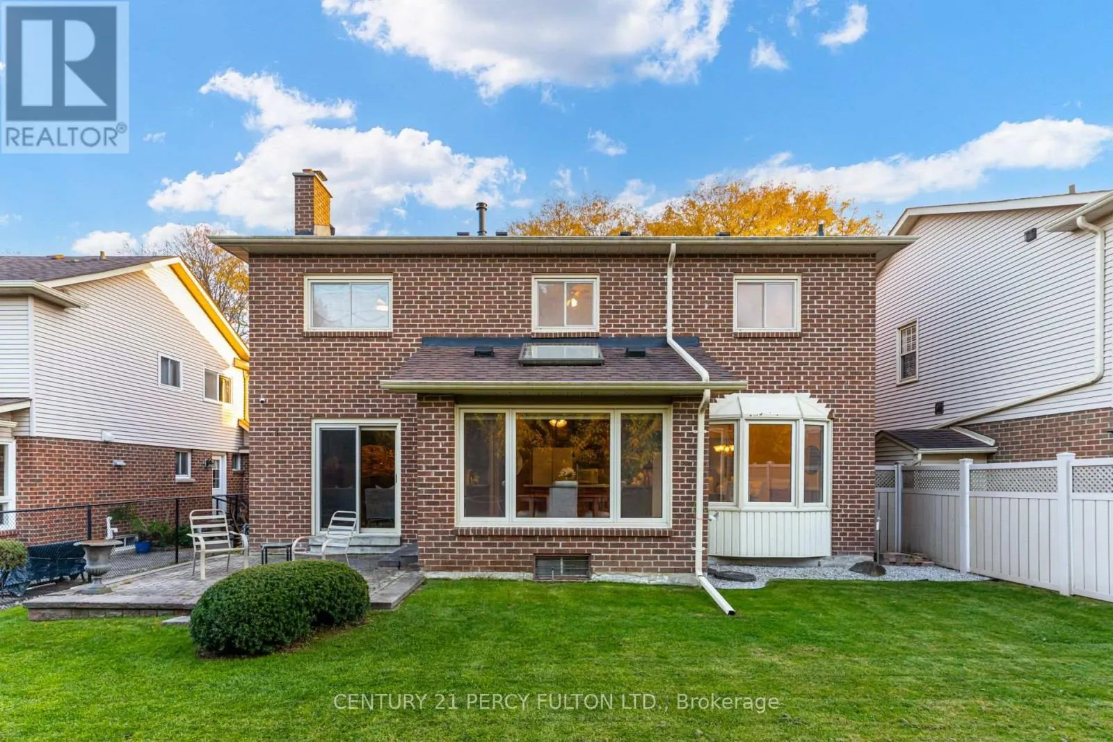 1204 BRAMBLEWOOD COURT