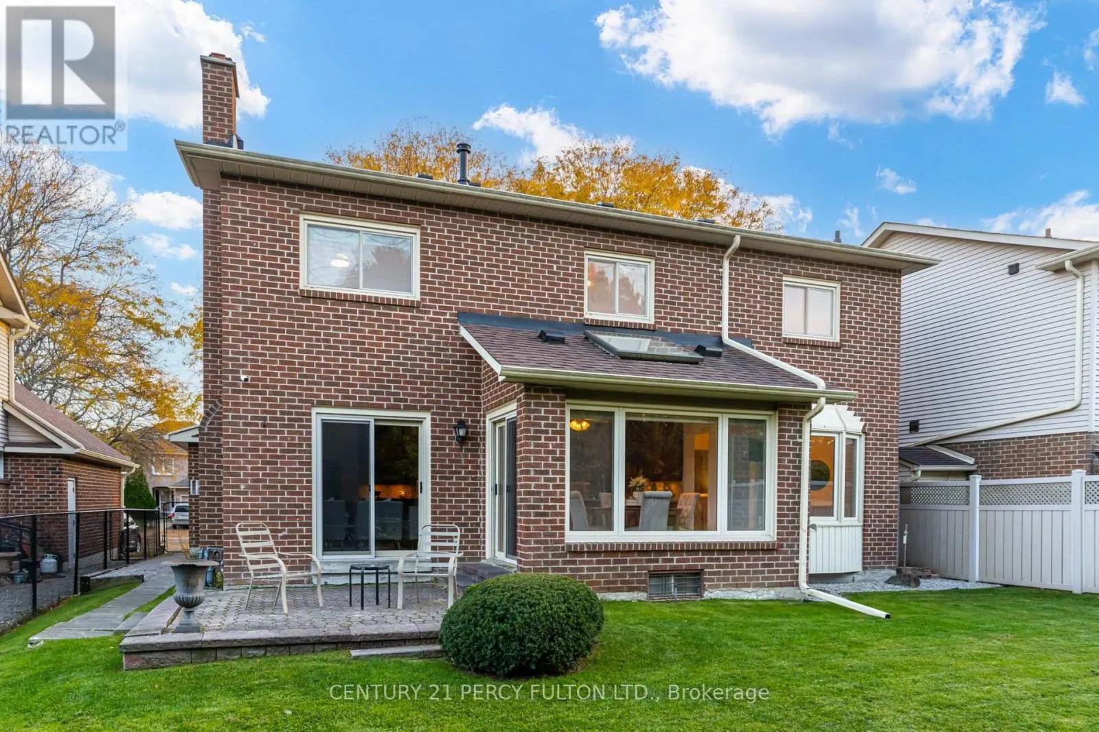 1204 BRAMBLEWOOD COURT