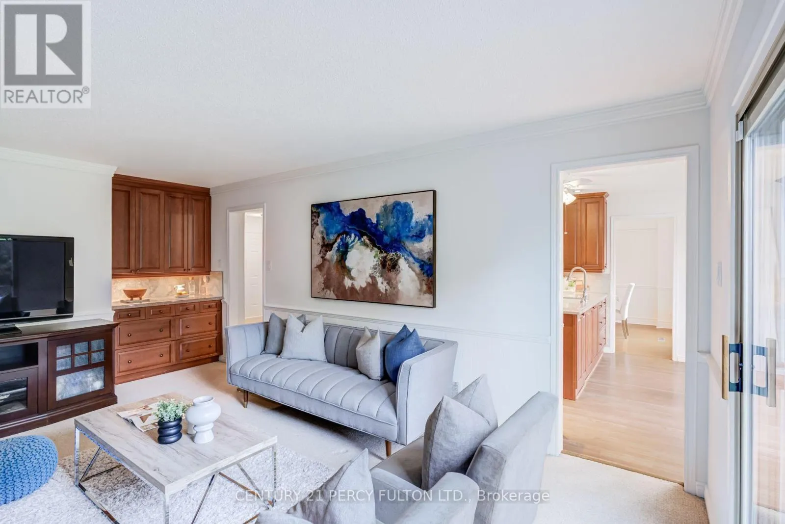 1204 BRAMBLEWOOD COURT