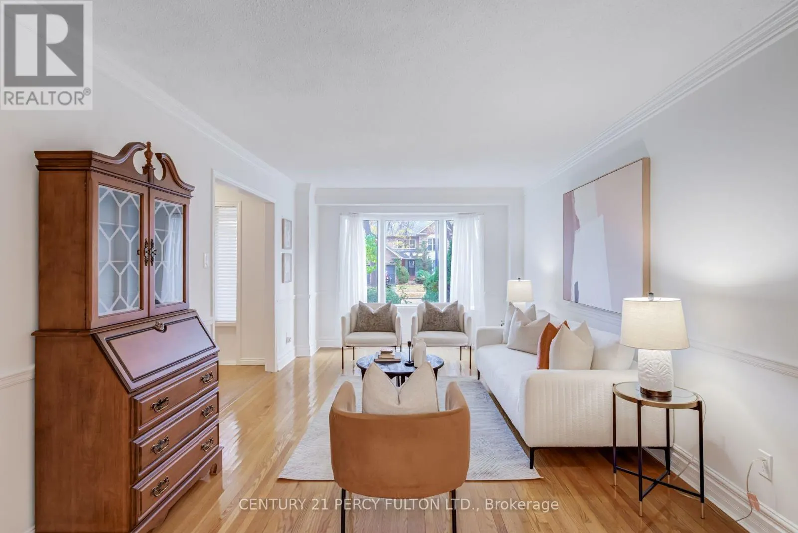 1204 BRAMBLEWOOD COURT