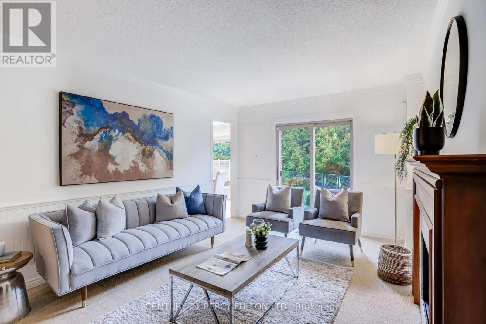 1204 BRAMBLEWOOD COURT