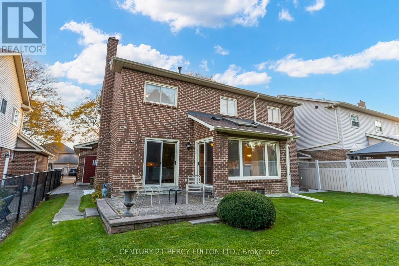 1204 BRAMBLEWOOD COURT