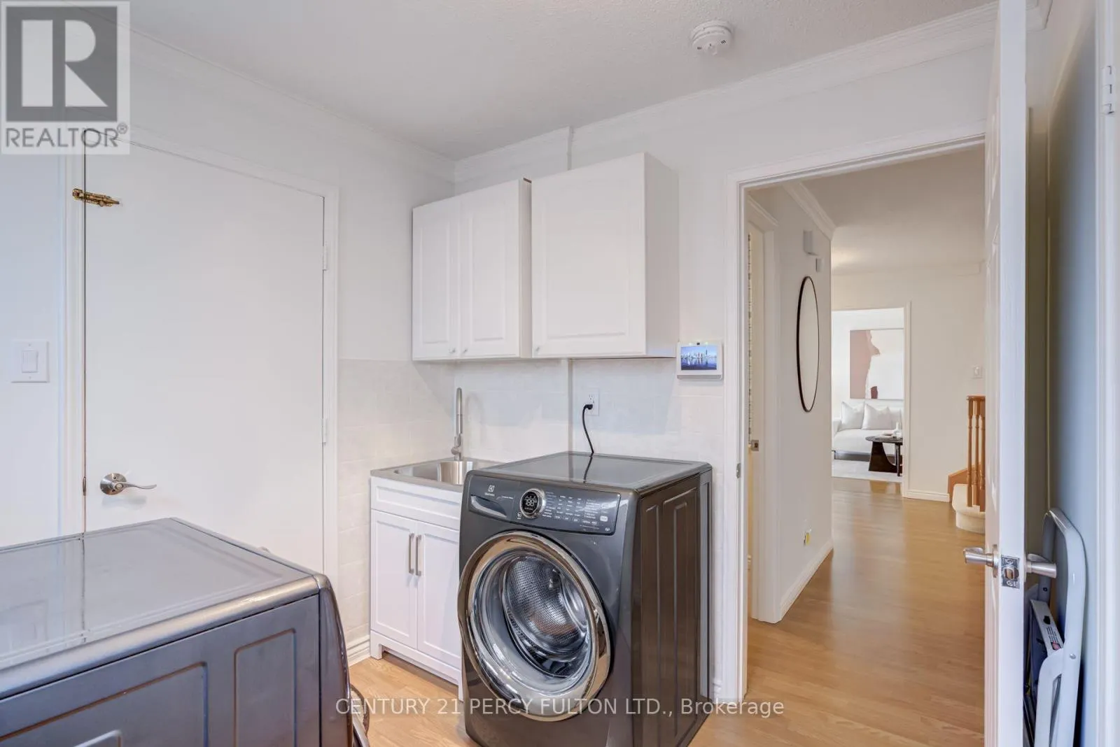 1204 BRAMBLEWOOD COURT