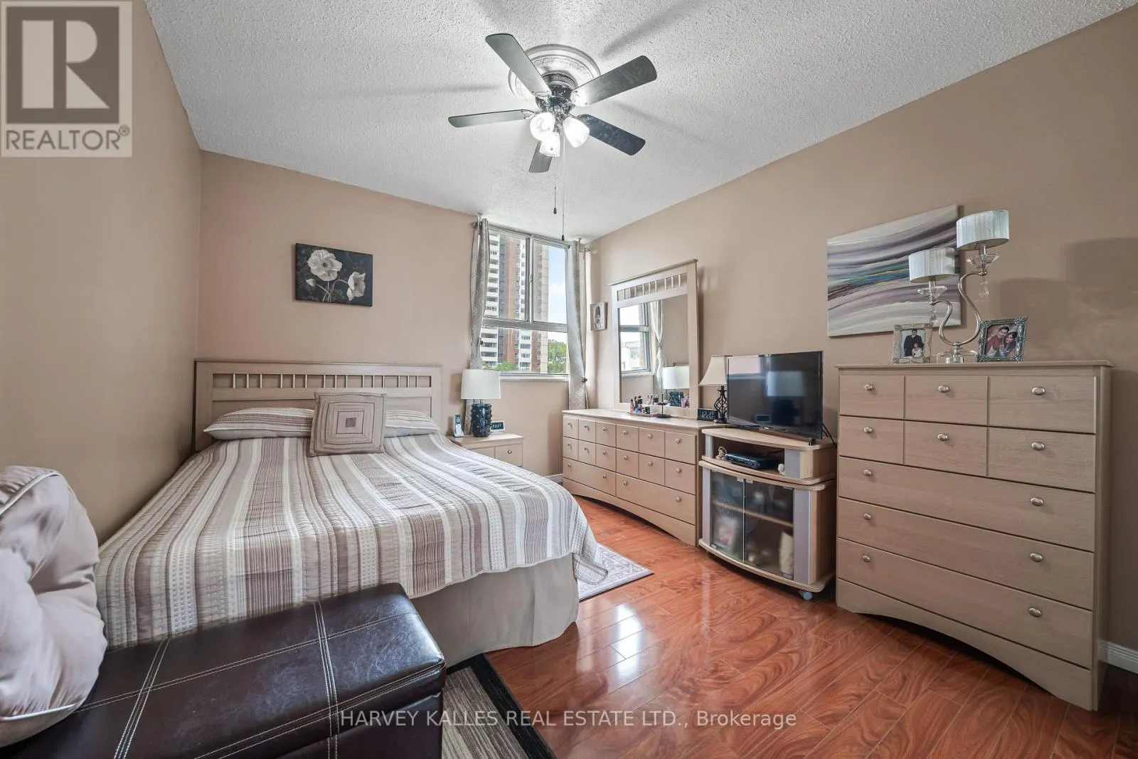 301 - 10 CRESCENT TOWN ROAD