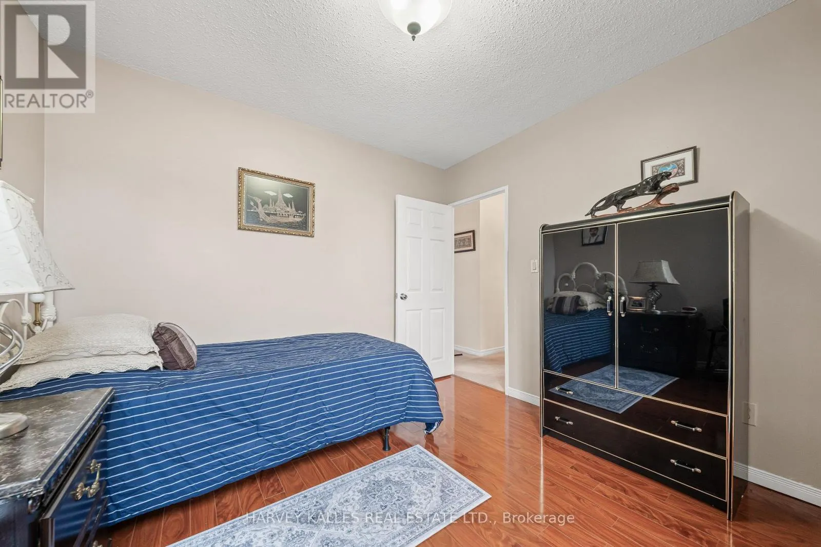 301 - 10 CRESCENT TOWN ROAD