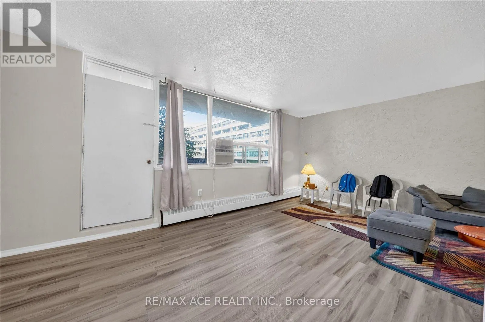 311 - 180 MARKHAM ROAD