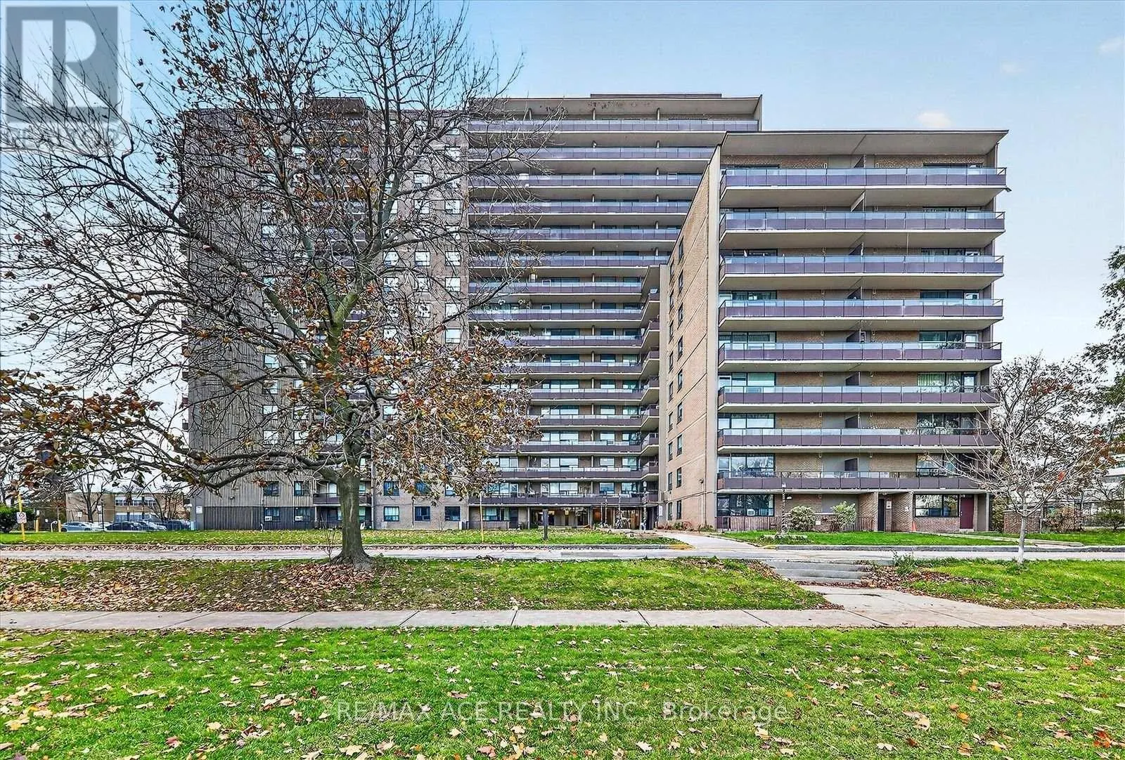 311 - 180 MARKHAM ROAD