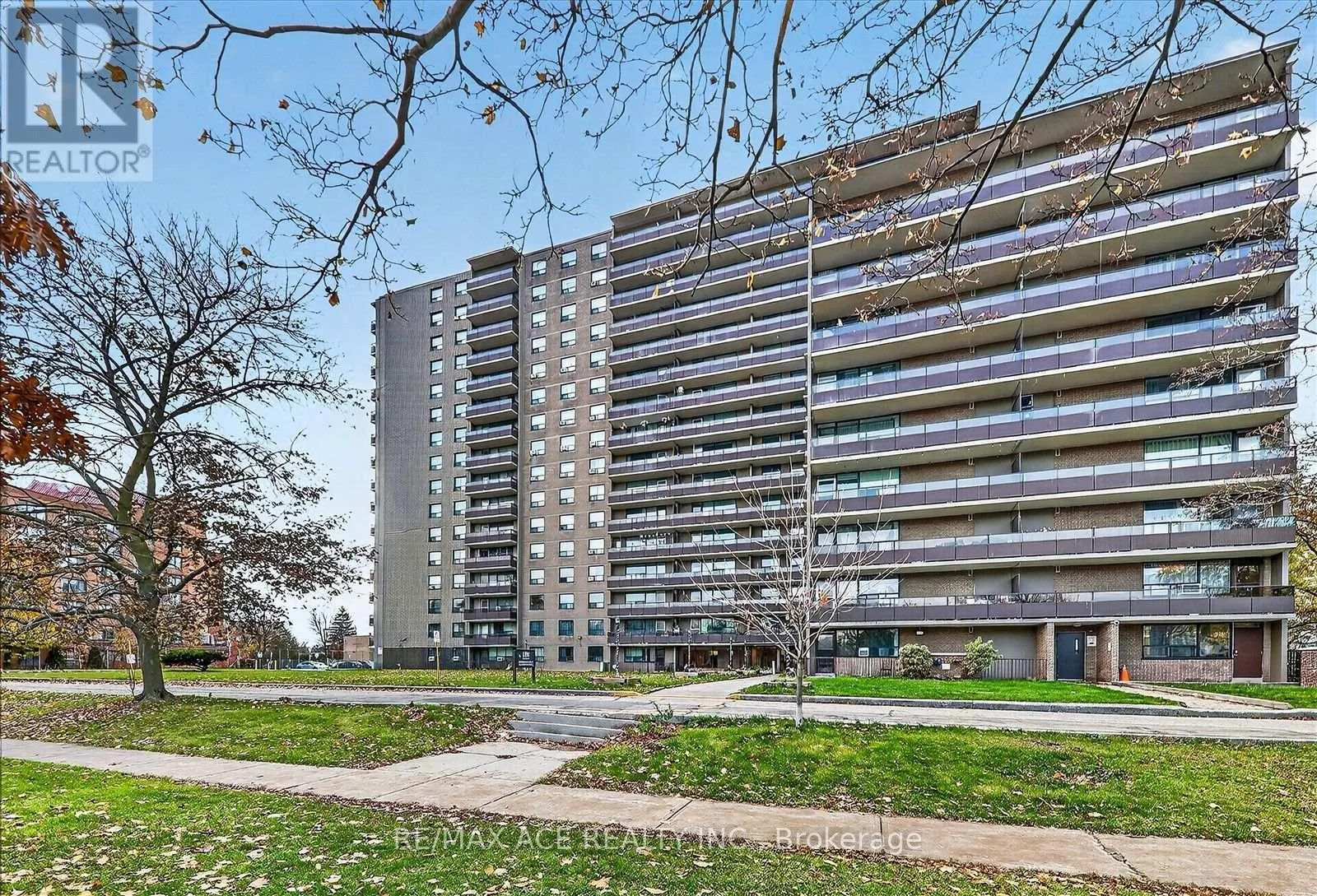 311 - 180 MARKHAM ROAD
