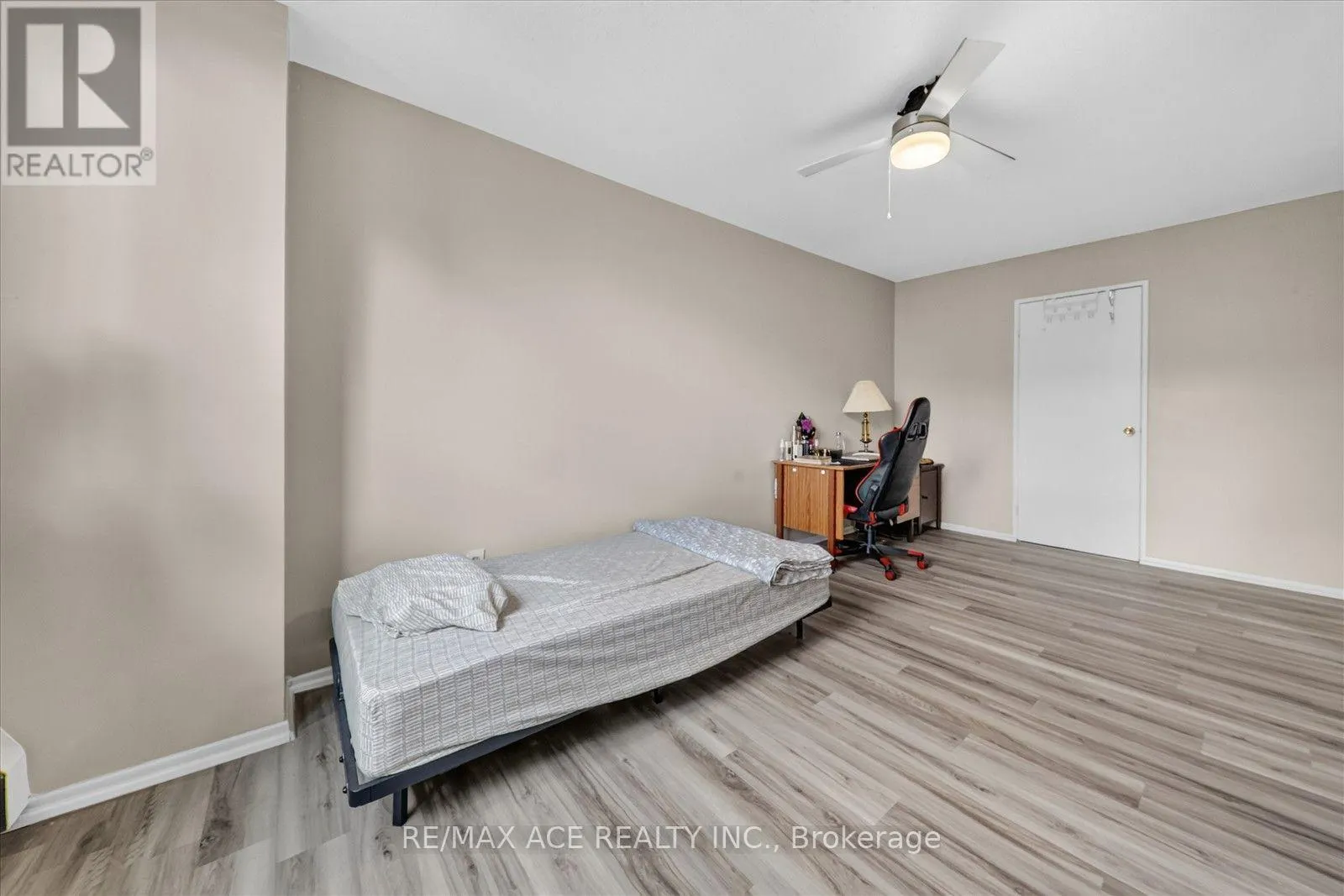 311 - 180 MARKHAM ROAD