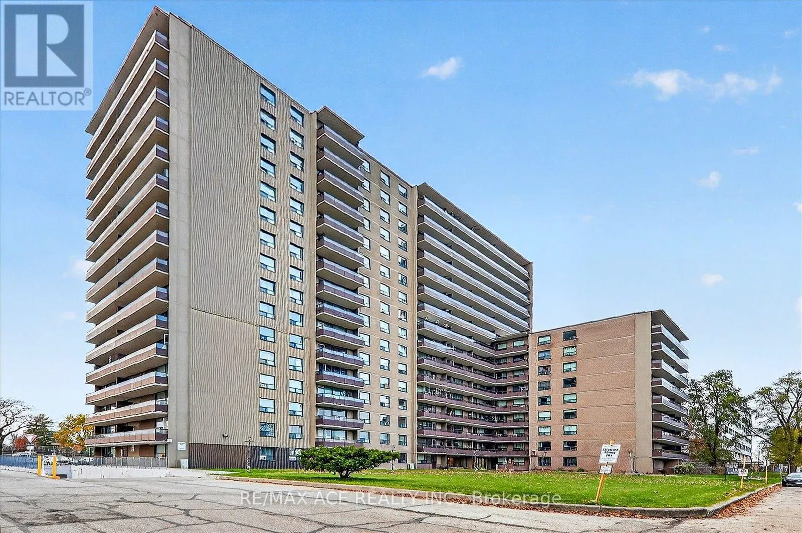 311 - 180 MARKHAM ROAD