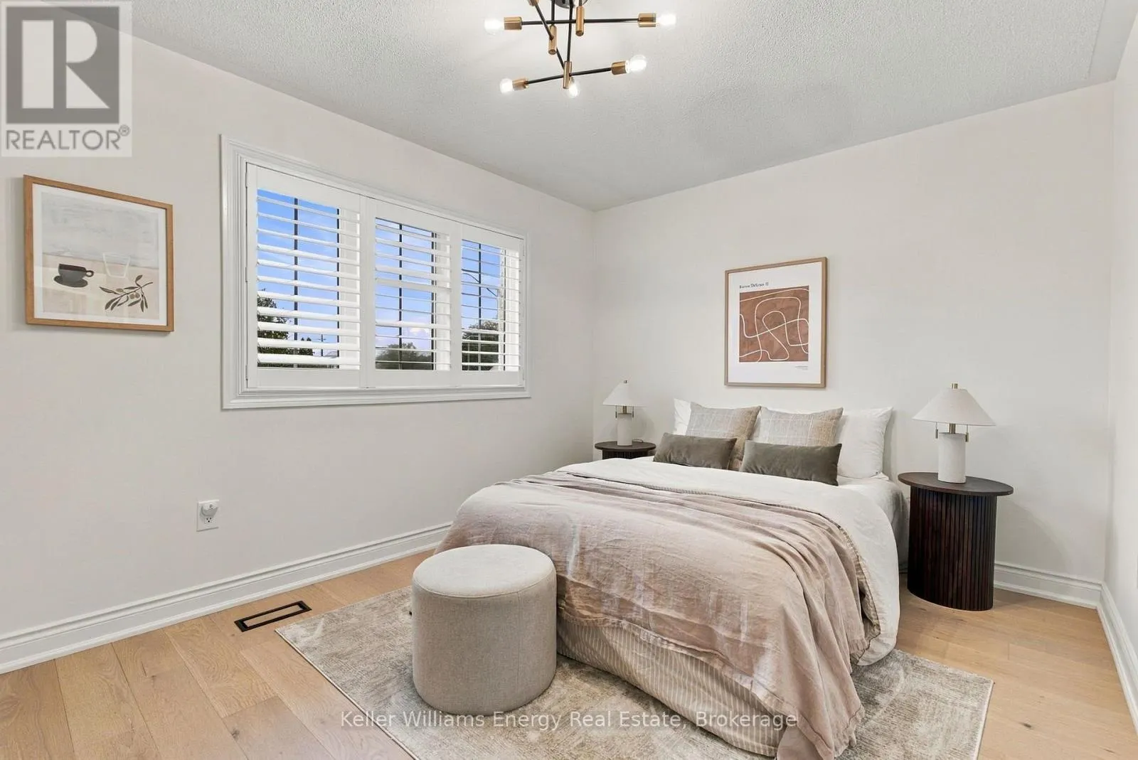 43 LUNNEY CRESCENT