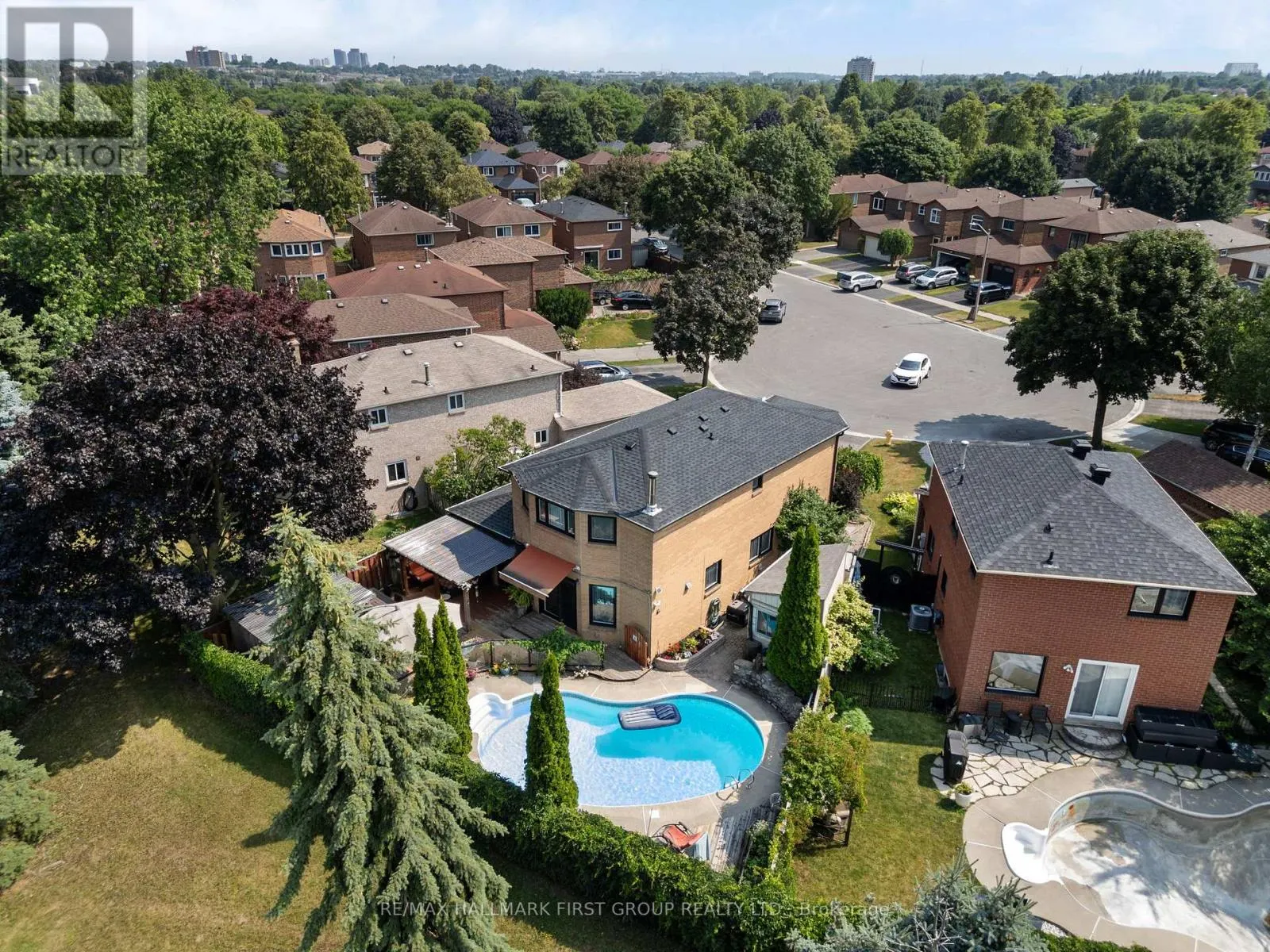 11 BOWERS COURT
