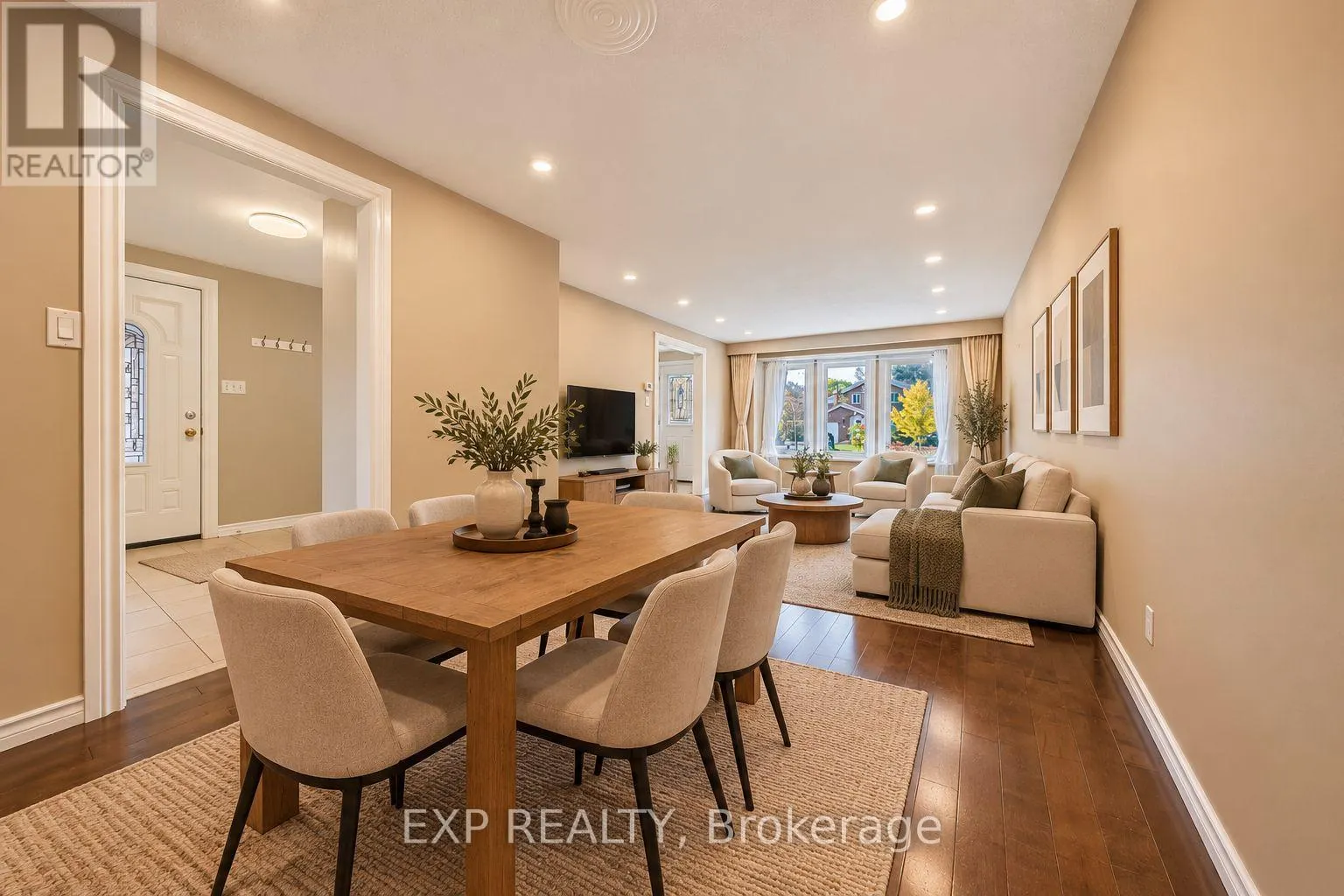 74 LONGFORD CRESCENT