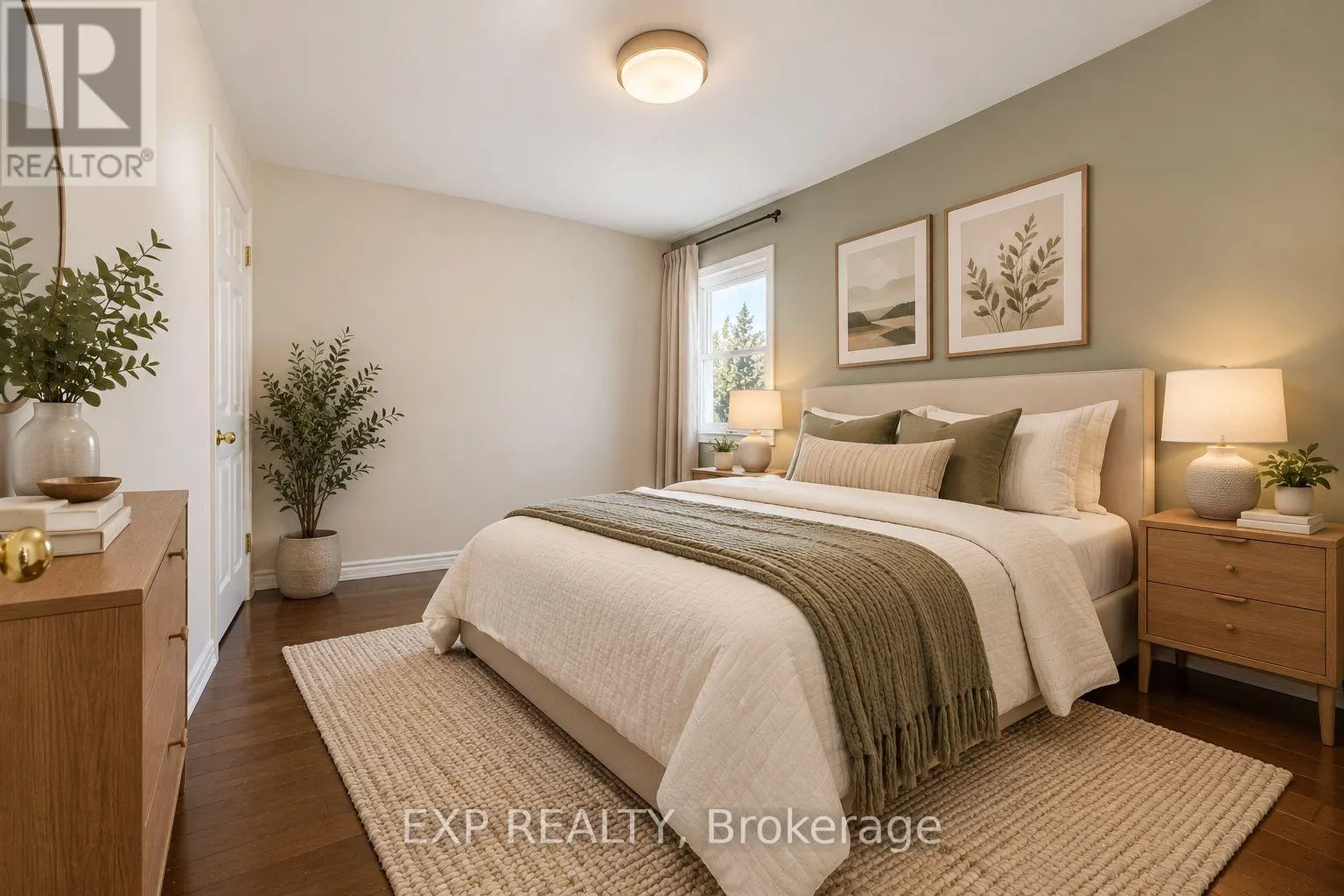 74 LONGFORD CRESCENT