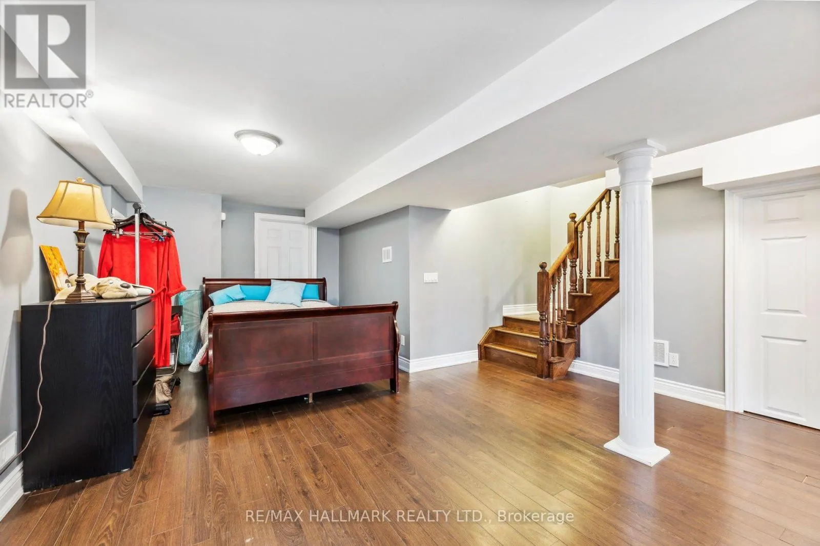 447 LONGWORTH AVENUE
