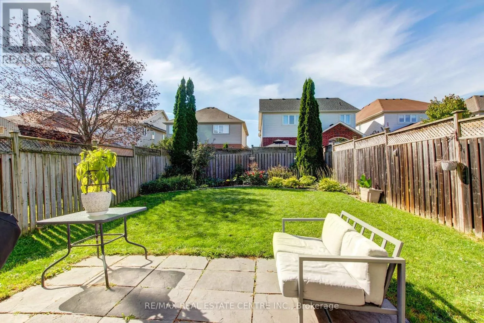 123 LUNNEY CRESCENT