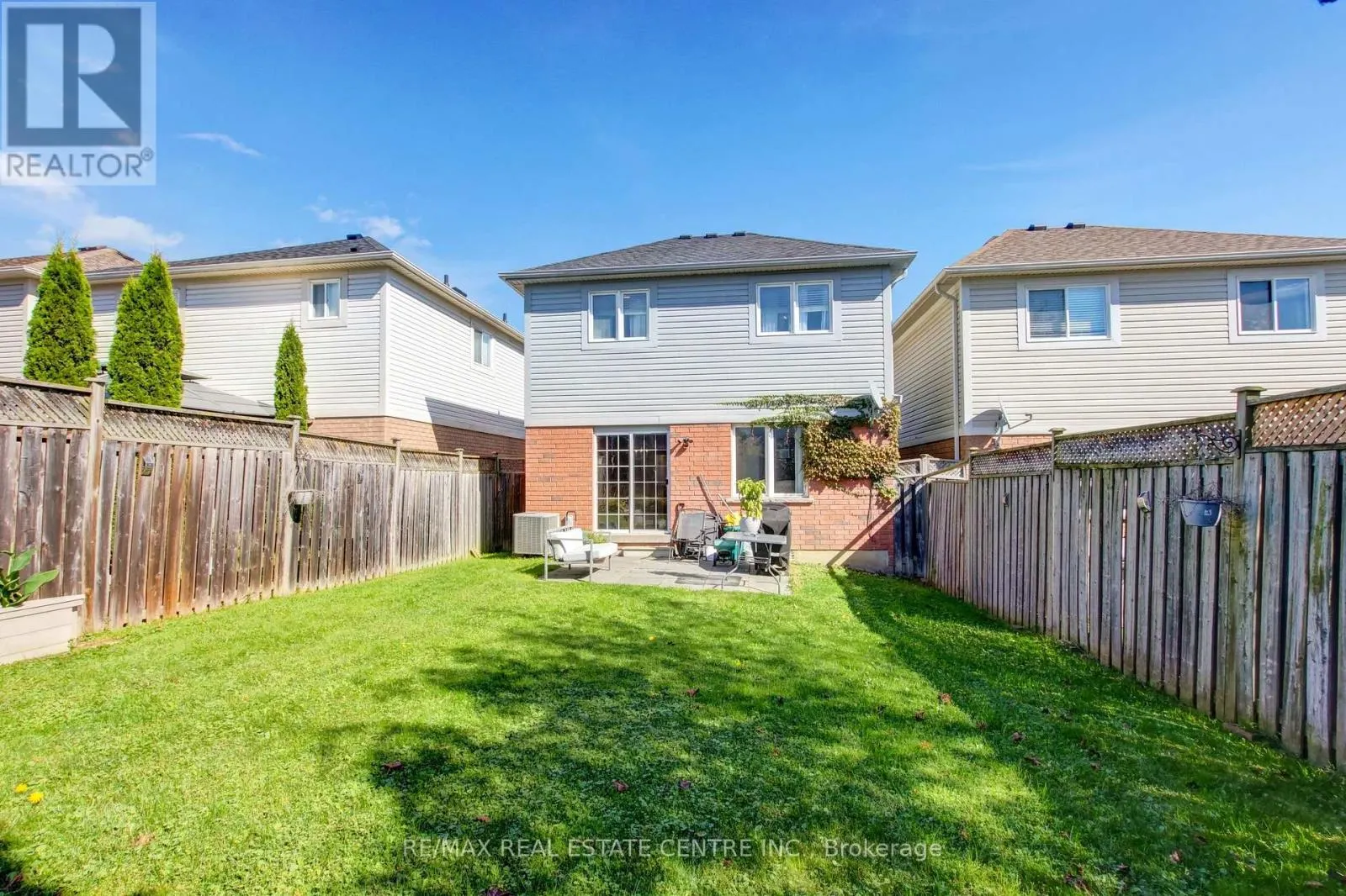 123 LUNNEY CRESCENT
