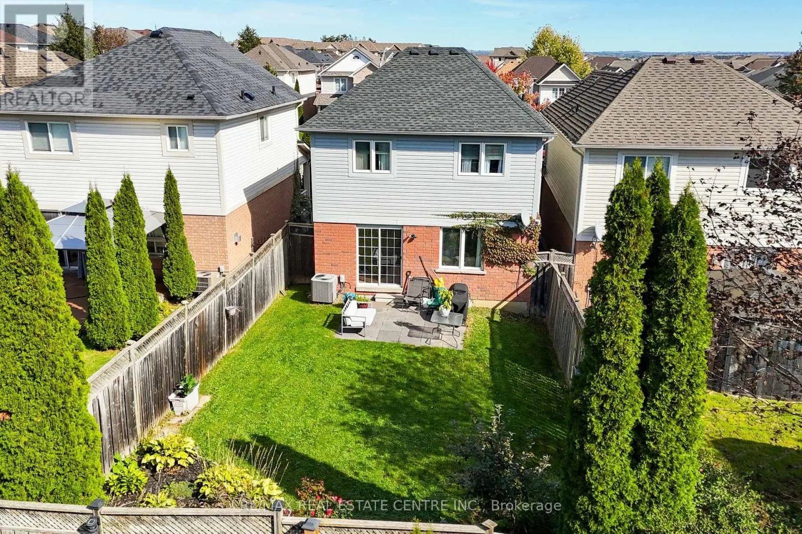 123 LUNNEY CRESCENT