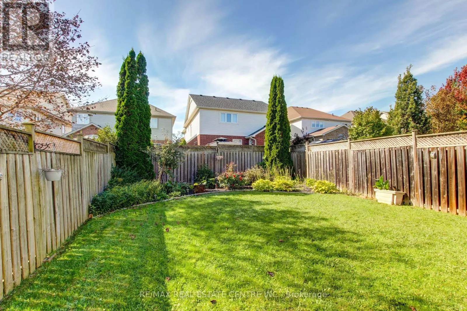 123 LUNNEY CRESCENT