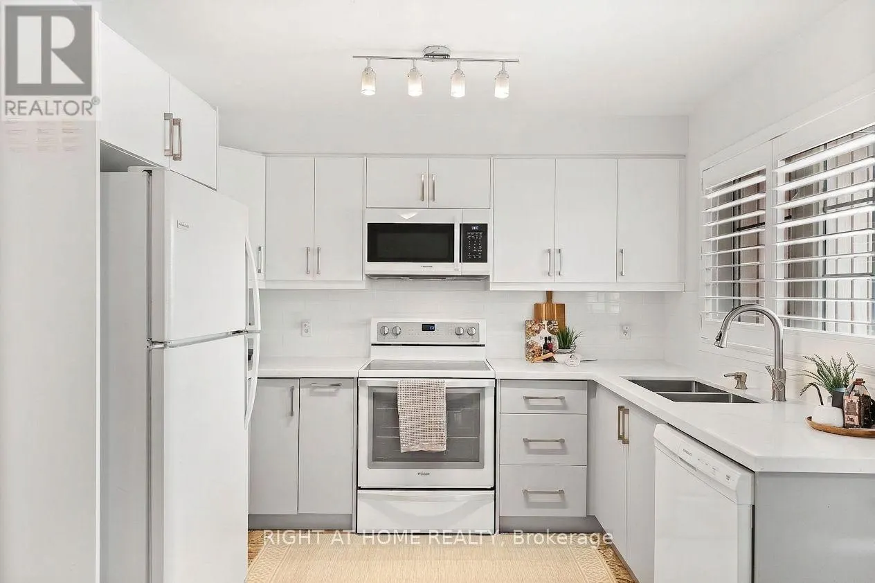 31 - 65 SPRUCEDALE WAY