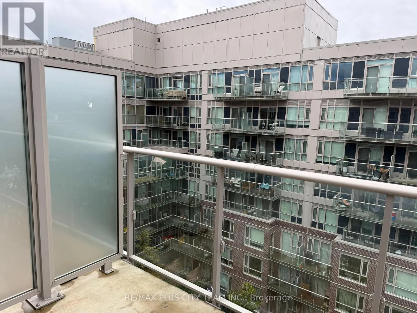 720 - 150 LOGAN AVENUE