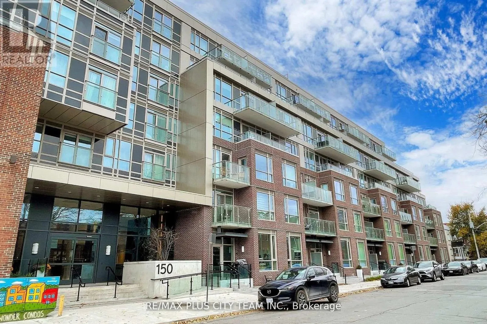 720 - 150 LOGAN AVENUE