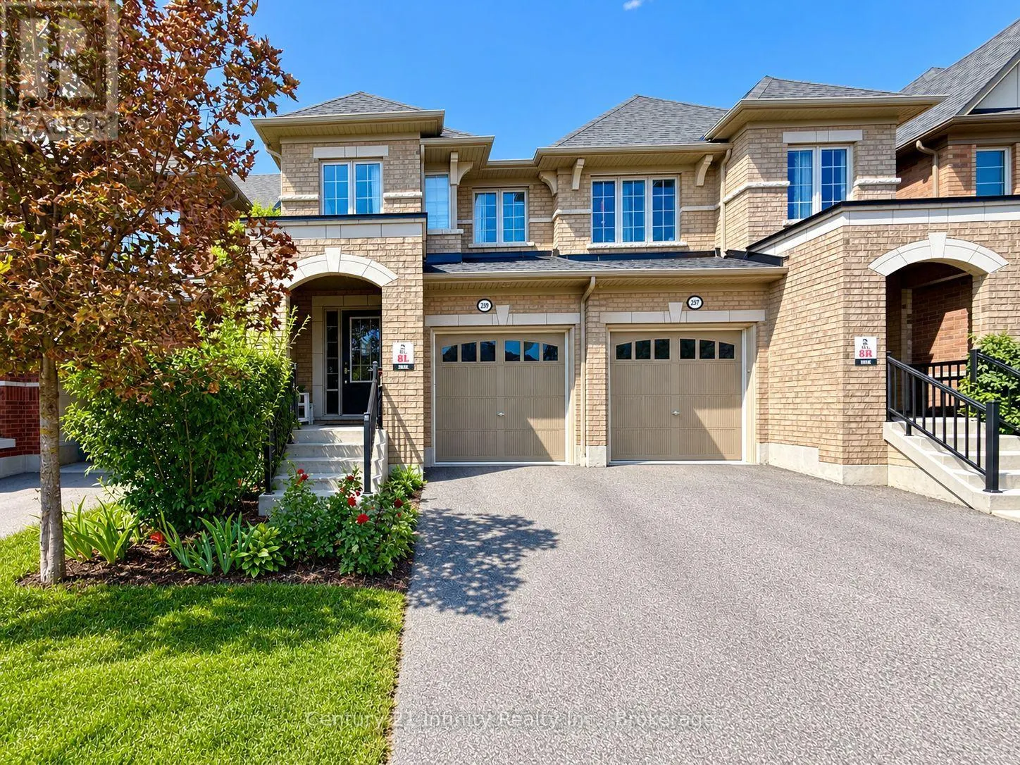 2339 DRESS CIRCLE CRESCENT