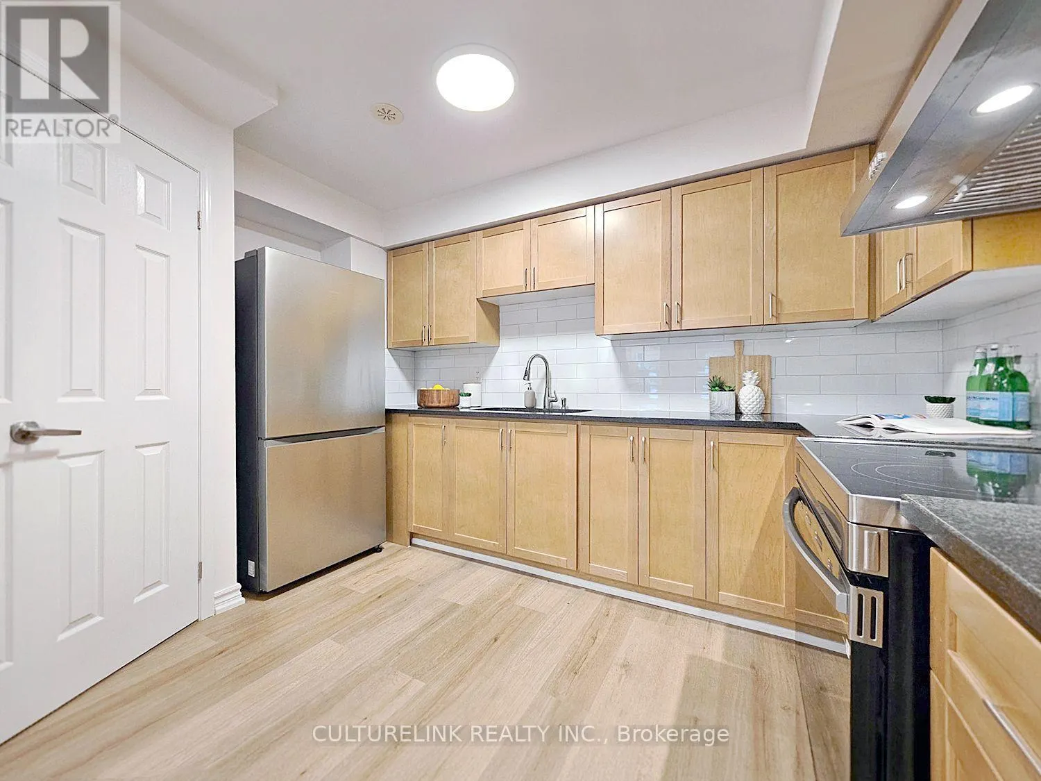 12 - 30 MENDELSSOHN STREET