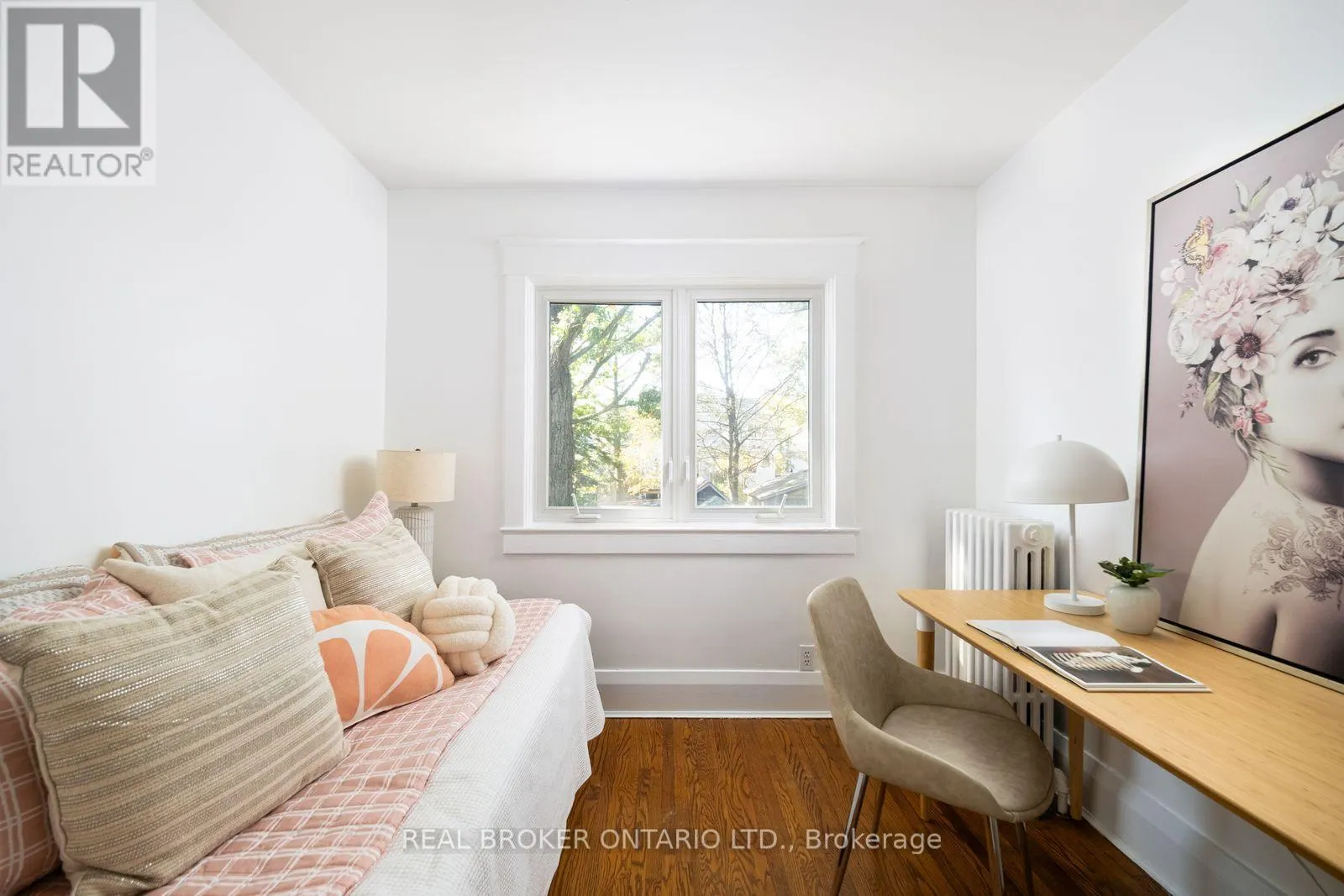 100 OAK PARK AVENUE