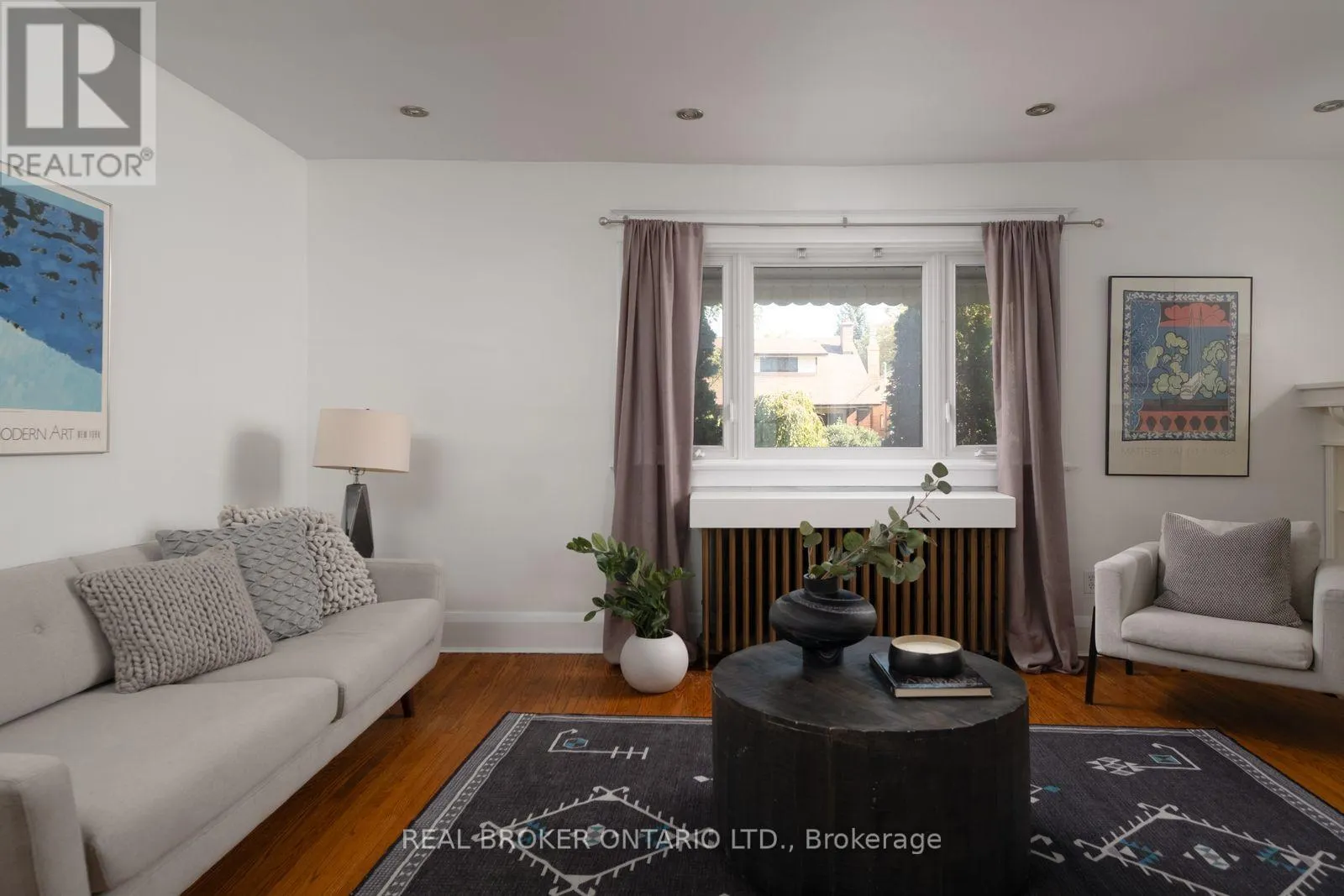 100 OAK PARK AVENUE