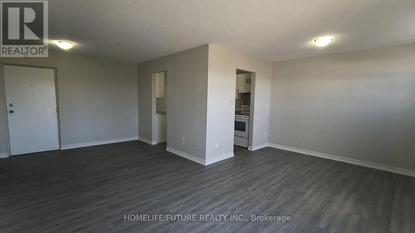405 - 560 BLOOR STREET E