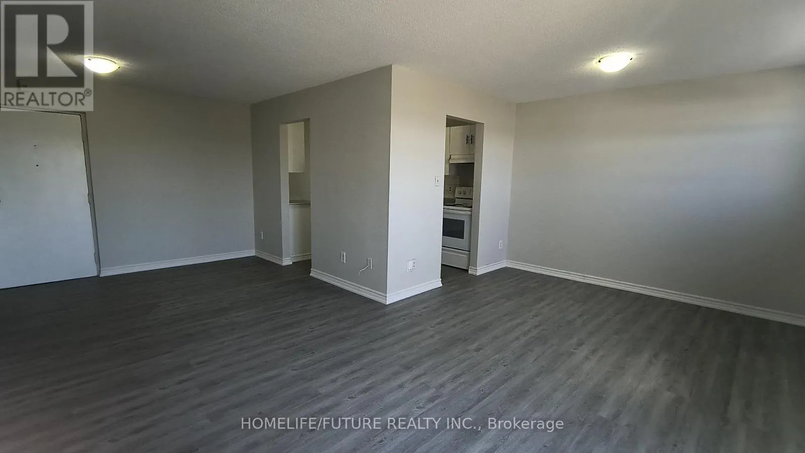 405 - 560 BLOOR STREET E