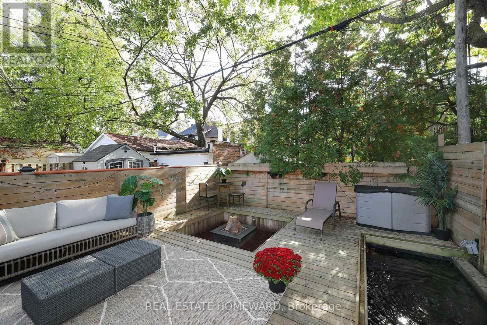 31 WOODROW AVENUE